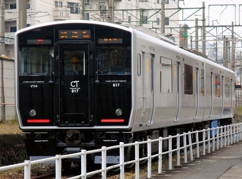 この電車、カッコイイ