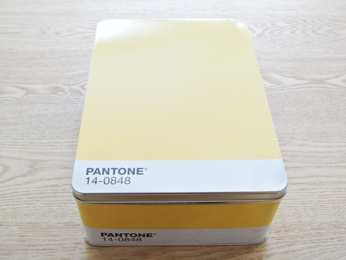 PANTONE-CAN_002