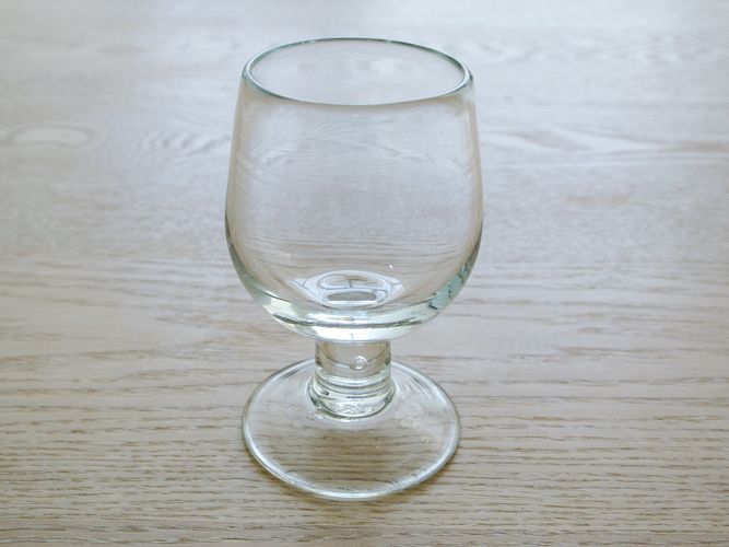 claska_do_wineglass_001