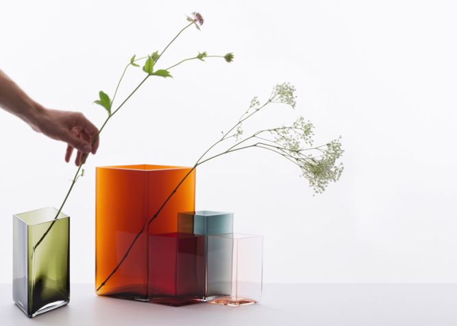 Ruutu-vases-by-Bouroullec-brothers-for-Iittala_001