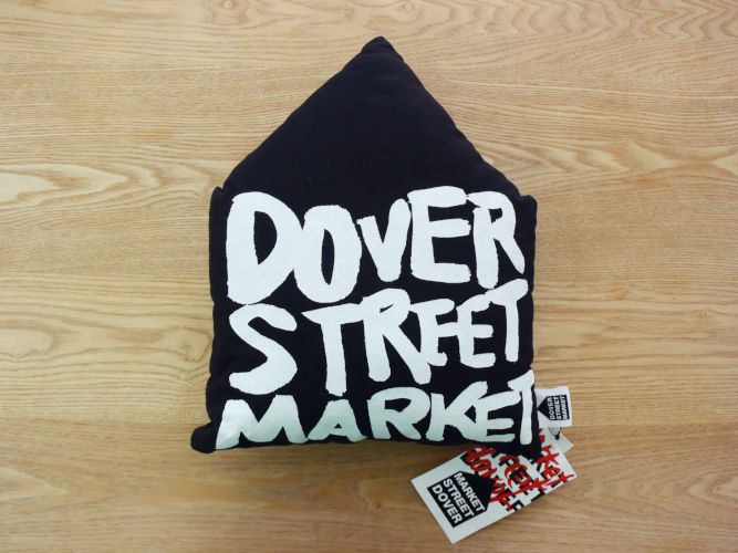 DOVER STREET MARKET_001