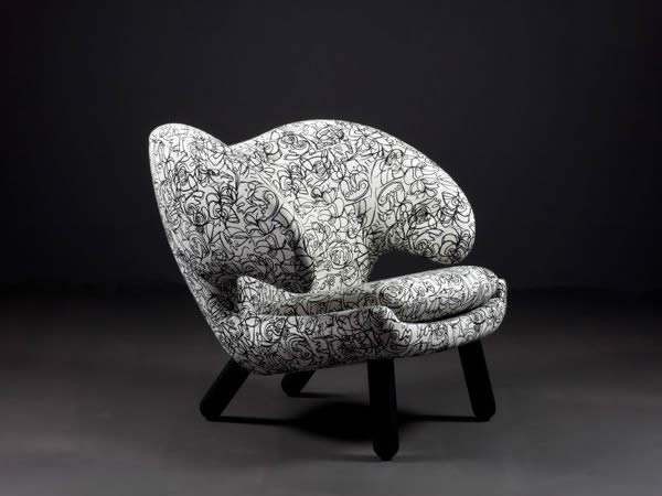 pelican-chair-75th