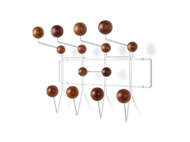 Eames Hang-It-All WALNUT_white