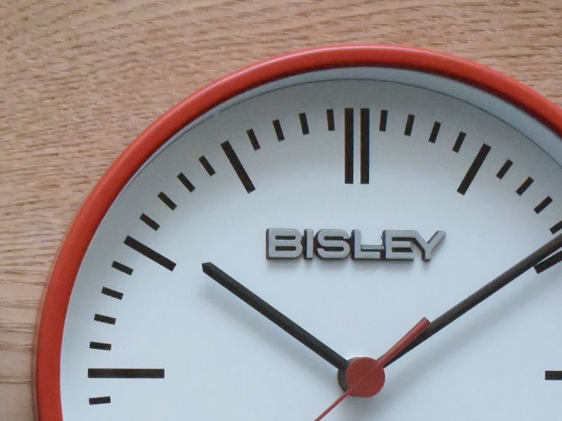 BISLEY CLOCK RED_001