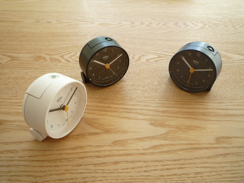 BRAUN clock 011