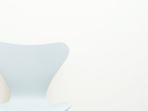 Seven Chair Lacquered Primer grey by Fritz Hansen 001